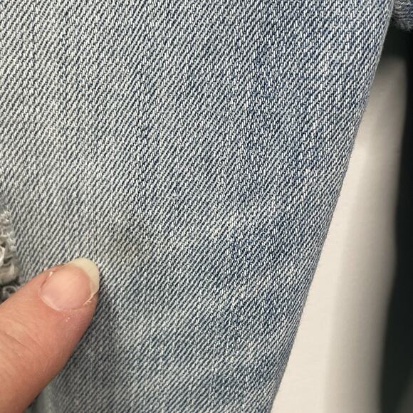 Express Size 4 Girlfriend Jeans Light Wash Distressed Soft Denim Casual Modern - Picture 12 of 13